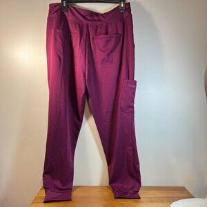 Beyond Scrubs Women Maroon Pants Medium